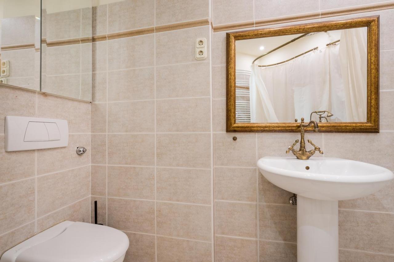 Basilica And Castle View Luxury Suite, Free Parking Reservation Needed 부다페스트 외부 사진